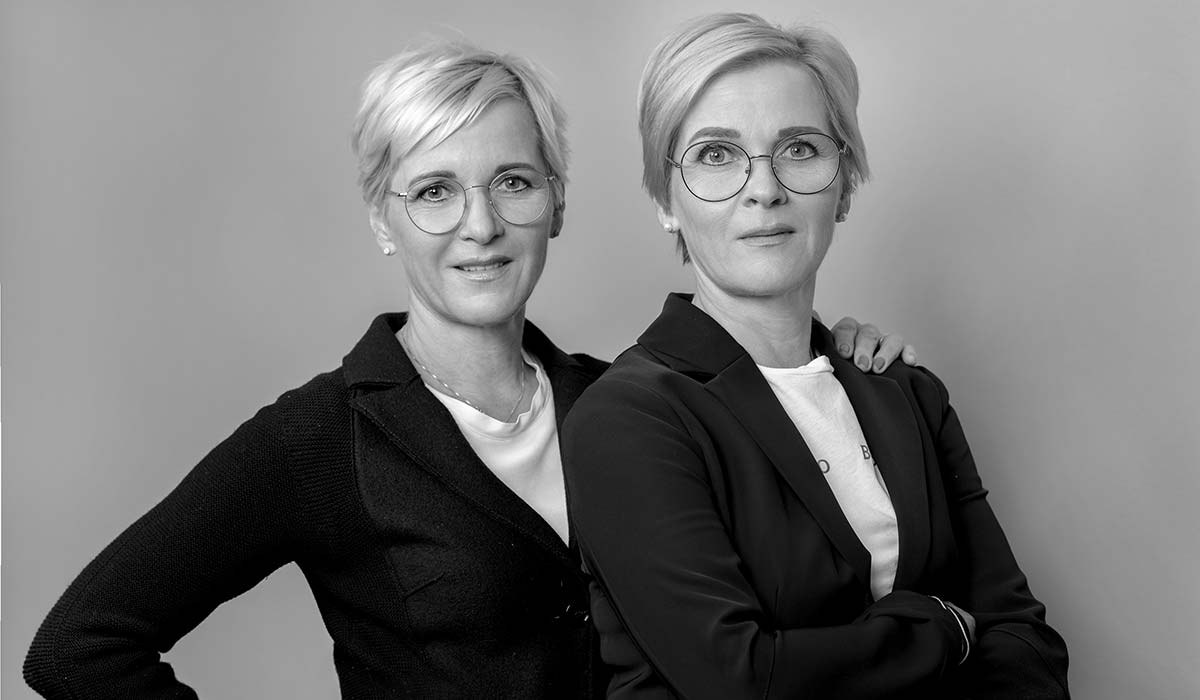 Team Kosmetik Visage Gerlinde Jirka und Maria-Luise Pichlbauer Team Kosmetik Visage Gerlinde Jirka und Maria-Luise Pichlbauer